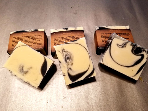Algonquin Soap/Savon - BioAromatica